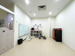 Masjid Omar (D1), Retail #455392571